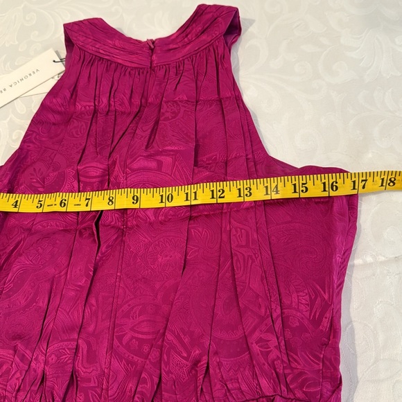 Veronica Beard Kailani Silk Blend Crop Top. Size 8 - Picture 9 of 11